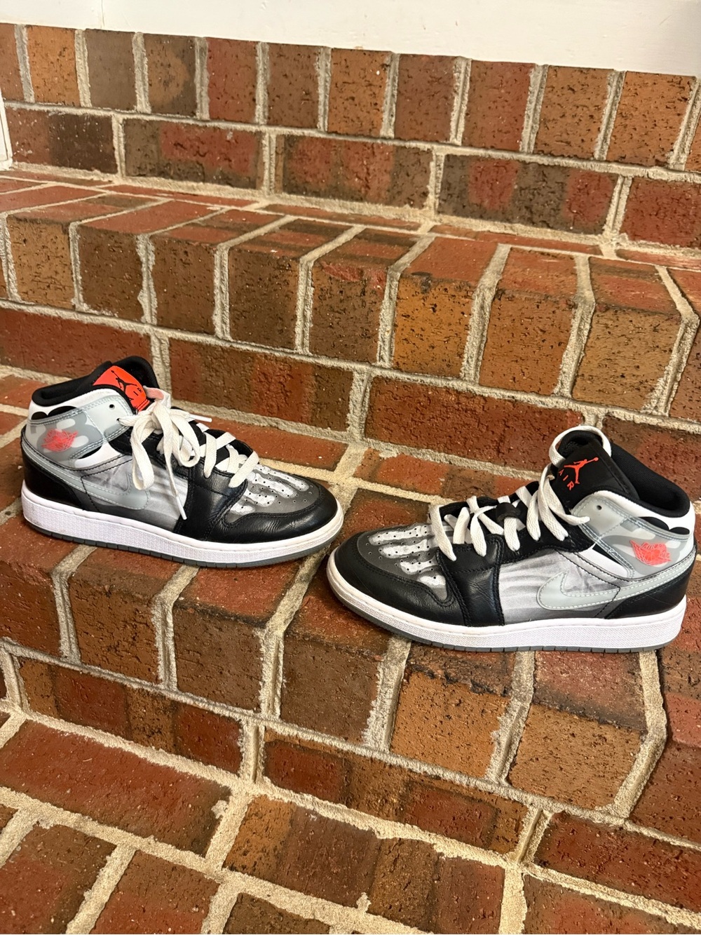 Nike Air Jordan Mid SS X-Ray Kids' Mid-Top Sneakers